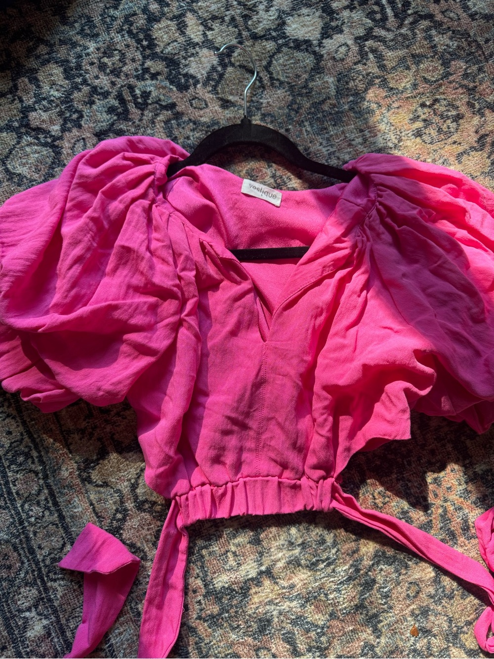 Pink Puffy Sleeve Tie Shirt